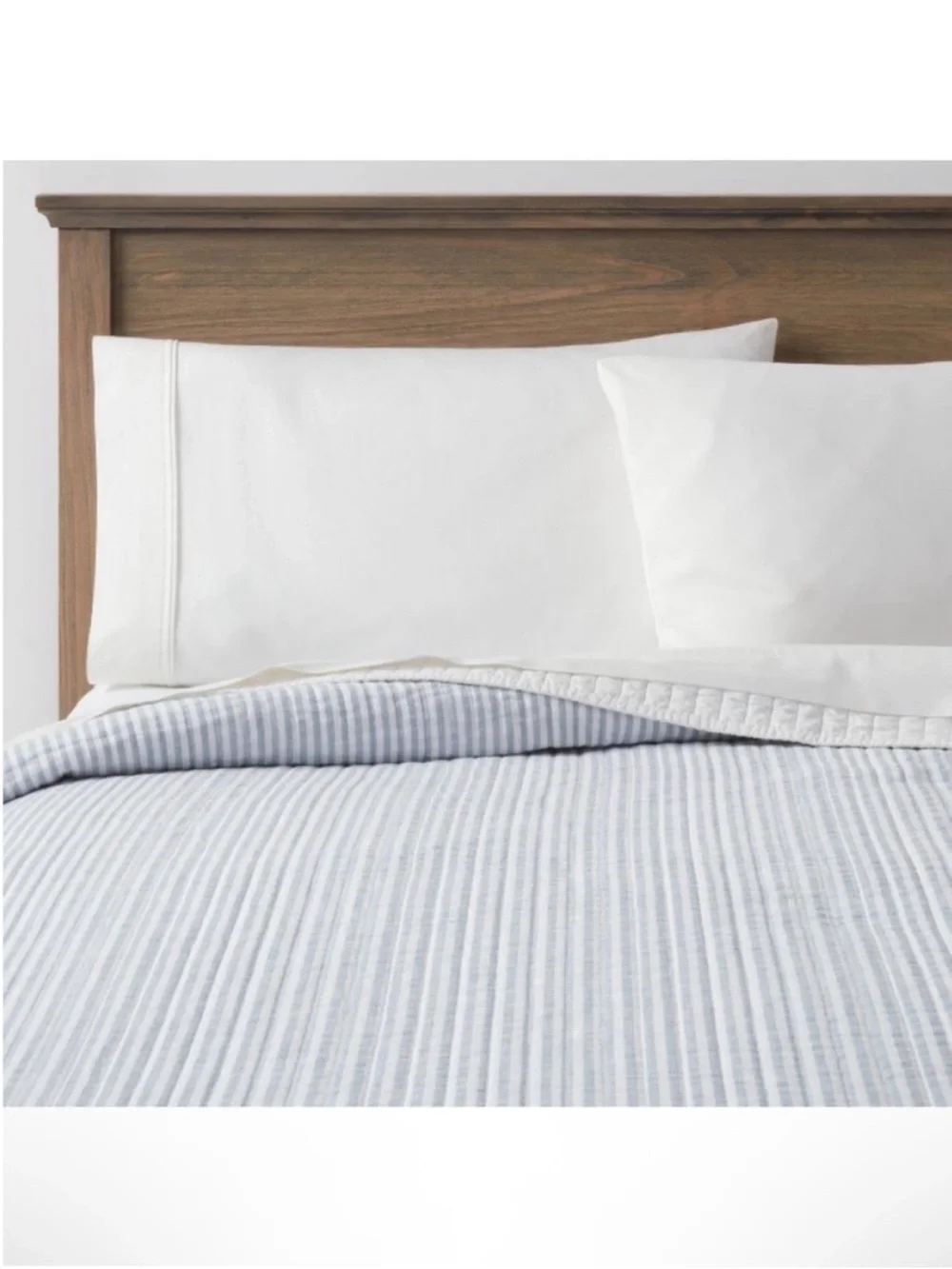 NWT Full/Queen Reversible Cotton Stripe Quilt Light Blue - Threshold